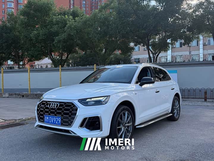 Audi Q5L 40T RS Version - автомобиль из Китая