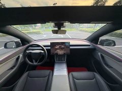 Tesla Model Y Edition - фото 8