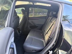 Tesla Model Y Edition - фото 9