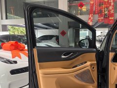 Voyah PHEV Ultra Long RangeFlagship Edition - фото 5