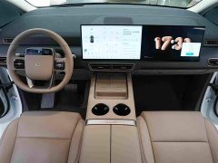 Li Auto MEGA Home Edition - фото 10