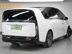 Li Auto MEGA Home Edition - фото 6