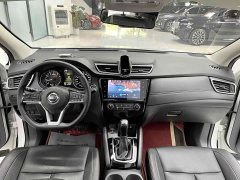 Nissan 2.0L CVTLuxury Edition - фото 4