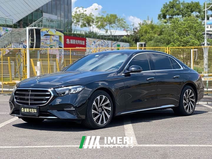 Mercedes-Benz E 300 L Luxury Version - автомобиль из Китая