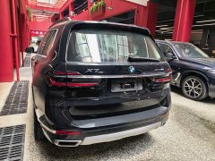 BMW X7 xDrive40i VersionLuxury - фото 3