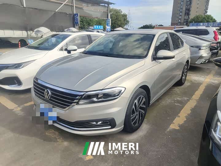 Volkswagen 280TSI DSGLuxury Edition - автомобиль из Китая