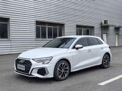 Audi A3 Sportback 35 TFSI Version - фото 1