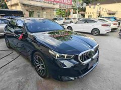 BMW 5 530i Version M - фото 3