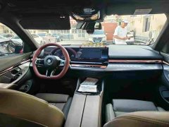 BMW 5 530i Version M - фото 8
