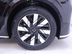Volvo EM90 Ultra - фото 6