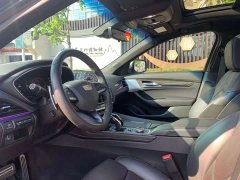 Cadillac CT5 28T Version - фото 5