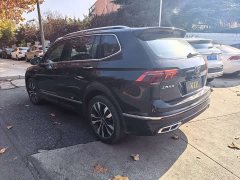 Volkswagen L 330TSI 2WDR-Line Edition - фото 9