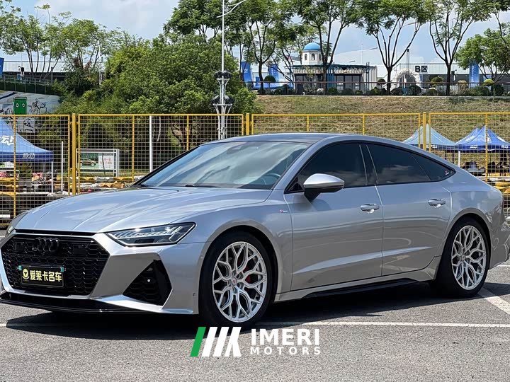 Audi A7 45 TFSI Version