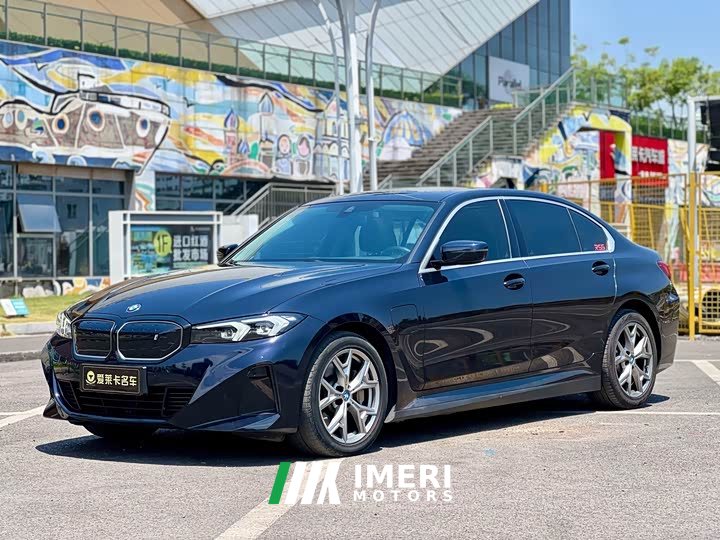 BMW i3 eDrive 35 L