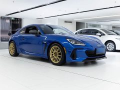 BYD BRZ 2.4L 10Anniversary Edition - фото 3