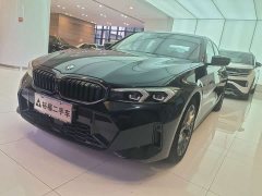 BMW 3 330Li M - фото 1