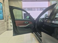 BMW 3 330Li M - фото 9