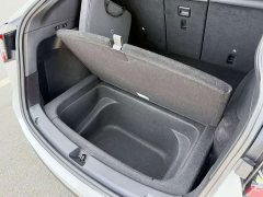 Tesla Model Y Standard Range Edition - фото 16