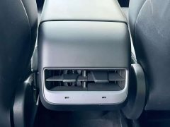 Tesla Model Y Standard Range Edition - фото 18
