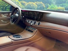 Mercedes-Benz E 300 L Luxury Version - фото 3