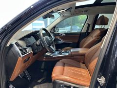 BMW X7 xDrive M50i - фото 15