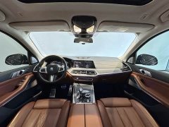 BMW X7 xDrive M50i - фото 16
