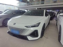 Changan UNI-V 1.5T Premium Version - фото 1