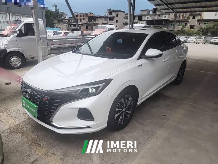 Changan PLUS NE 1.4T GDI DCTPremium Version - автомобиль из Китая