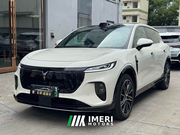 Voyah AWD Edition - автомобиль из Китая