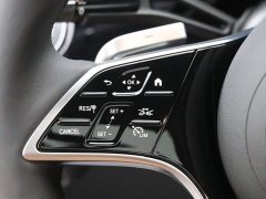 Mercedes-Benz E 300 L Luxury Version - фото 18