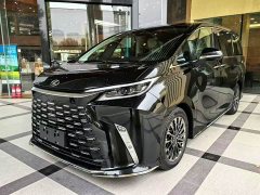 Lexus LM 500h Edition - фото 3