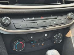 Mercedes-Benz Yinglang 1.5L automatic elite - фото 17