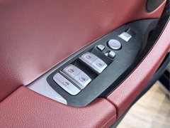 BMW X3 facelift xDrive25i M sports package - фото 11