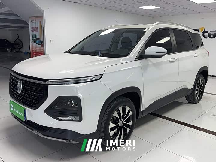 Baojun 530 Anniversary Edition 1.5T CVTPremium Version 5 - автомобиль из Китая