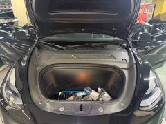 Tesla Model Y Edition - фото 11