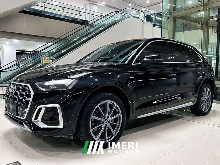 Audi Q5L 45T Luxury Version - автомобиль из Китая
