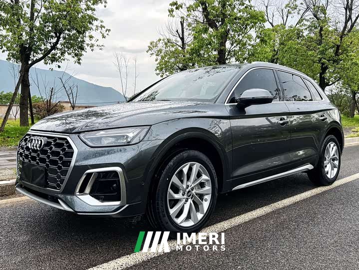 Audi Q5L 40T Luxury Version - автомобиль из Китая