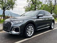 Audi Q5L 40T Luxury Version - фото 1