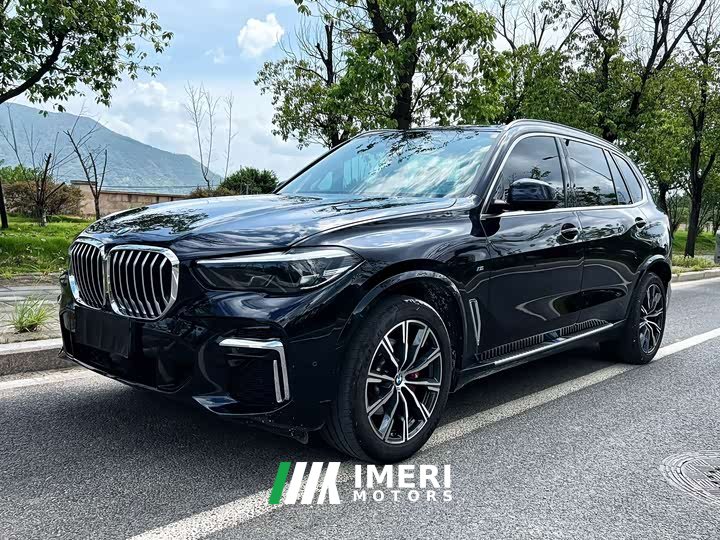 BMW X5 xDrive 30Li M - автомобиль из Китая