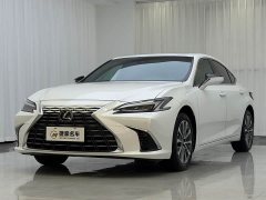 Lexus ES 200 Premium Edition - фото 1