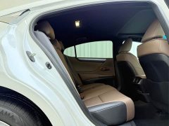 Lexus ES 200 Premium Edition - фото 10