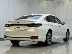 Lexus ES 200 Premium Edition - фото 11