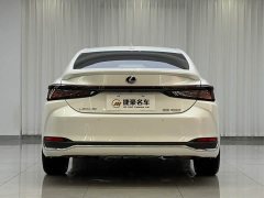 Lexus ES 200 Premium Edition - фото 12
