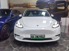 Tesla Model Y Edition - фото 2