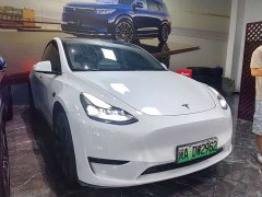 Tesla Model Y Edition - фото 3