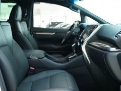 Mercedes-Benz 2.5L HVPremium Edition - фото 16
