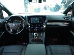 Mercedes-Benz 2.5L HVPremium Edition - фото 6