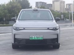 Leapmotor C10 605 Edition - фото 2