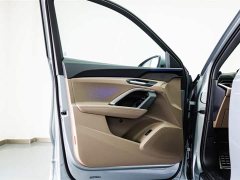 Audi Q5L 2.0T Exclusive Edition for Ten Million Users - фото 10