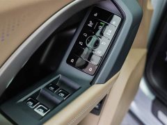 Audi Q5L 2.0T Exclusive Edition for Ten Million Users - фото 16